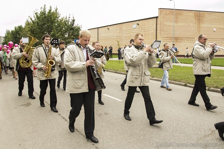 1 сентября в латгальском городе Краслава прошел праздничный поход школьников 