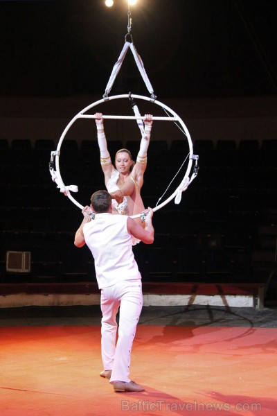 The Ukrainian duet – Aleksey and Natalya Tsarevsky, International Circus Festival “Golden Carl” prize winners.