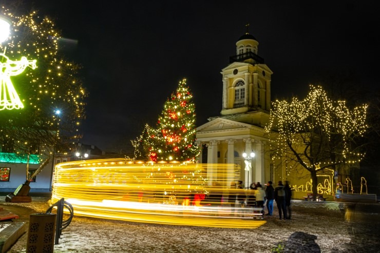 Christmas tree lighting ceremony in Ventspils
