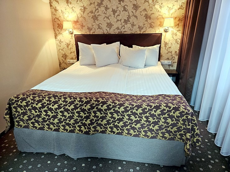 Iepazīstam un vakariņojam Narvas viesnīcā «Narva-Jõesuu SPA & Sanatoorium». Sadarbībā ar «Active Travel» un Idaviru 379194