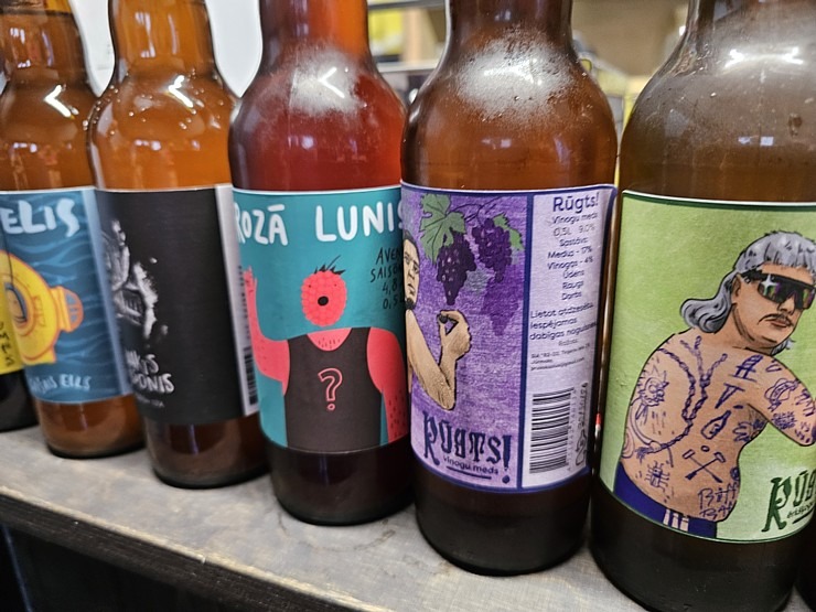 Degustējam Jūrmalas amatniecības alus darītavas « Prusaks » produkciju un viesmīlību. Sadarbībā ar VisitJurmala.lv 379348
