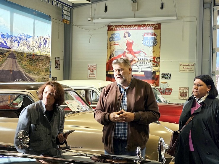 Apmeklējam Milzkalnes «Classic Car & Motorcycle Garage» muzeju Tukuma novadā 379793