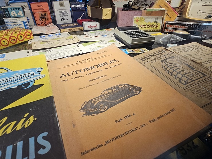 Apmeklējam Milzkalnes «Classic Car & Motorcycle Garage» muzeju Tukuma novadā 379819