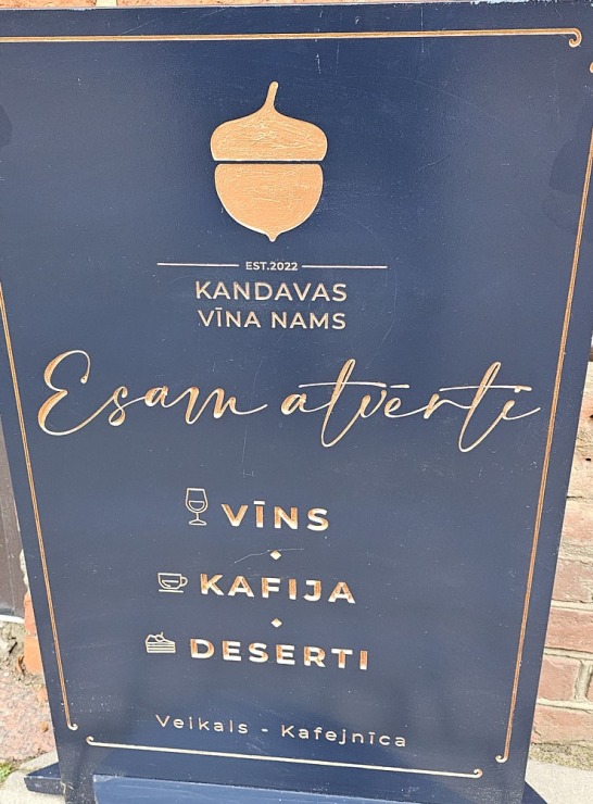Izbaudām Kandavas Vīna nama viesmīlību Tukuma novadā 379901
