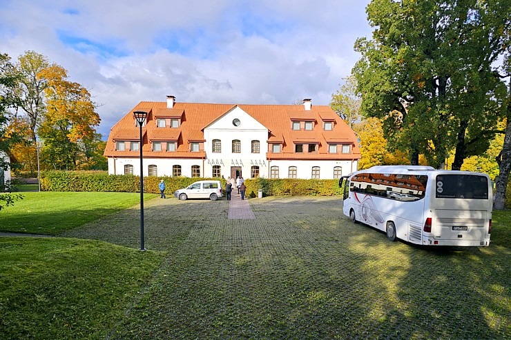 Izbaudām Tukuma novada Kalnmuižas pils restorāna pusdienu piedāvājumu 379904