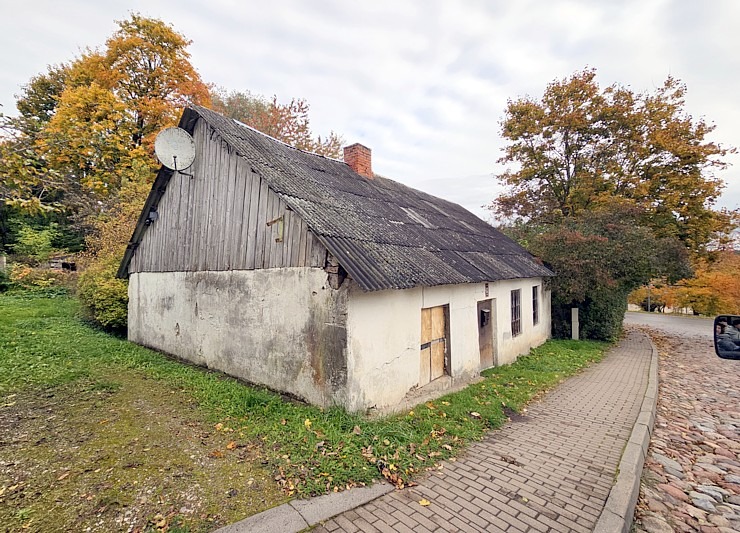 «Kandavas vīna nams» piedāvā izbraucienus ar retro auto «Zīle» – 12 vietīgu auto audio gida pavadījumā 379950