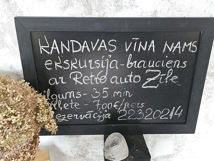 «Kandavas vīna nams» piedāvā izbraucienus ar retro auto «Zīle» – 12 vietīgu auto audio gida pavadījumā 379936