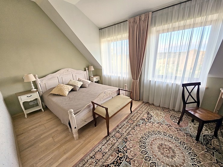 Iepazīstam Tukuma novada Kalnmuižas pils viesnīcas piedāvājumu 379974