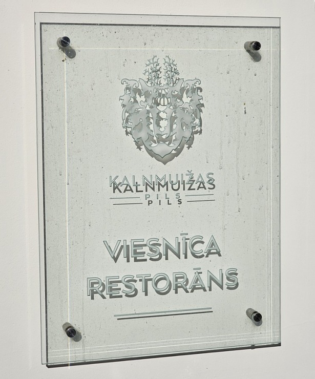 Iepazīstam Tukuma novada Kalnmuižas pils viesnīcas piedāvājumu 379964