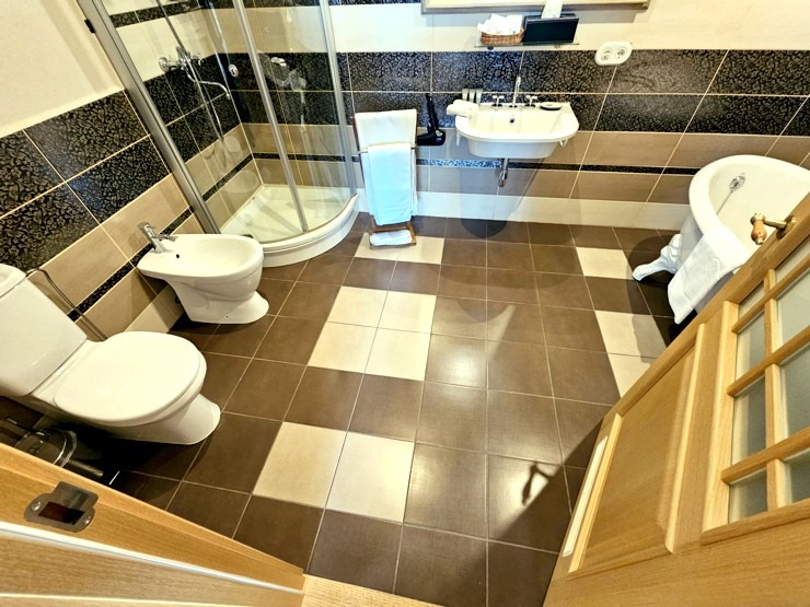 Iepazīstam Tukuma novada Kalnmuižas pils viesnīcas piedāvājumu 379966