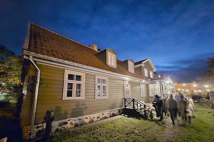 Iepazīstam Kuldīgas Kuldes muižas apartamentus un izbaudām vakariņu pasākumu 379989