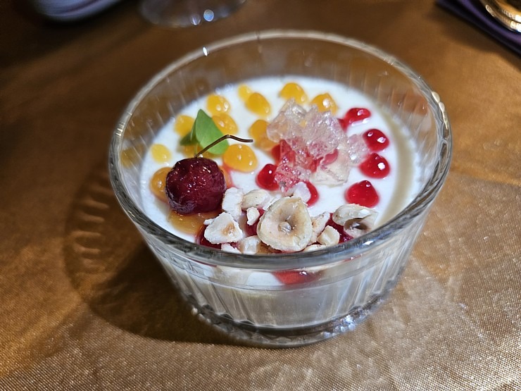 Iepazīstam Kuldīgas Kuldes muižas apartamentus un izbaudām vakariņu pasākumu 380007