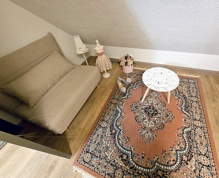 Iepazīstam Kuldīgas Kuldes muižas apartamentus un izbaudām vakariņu pasākumu 380015