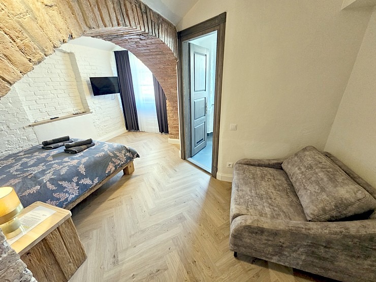 Apmeklējam Vārves muižas kompleksu Ventas krastā Ventspils novadā 380061