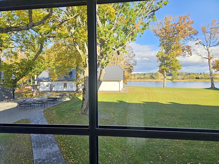 Apmeklējam Vārves muižas kompleksu Ventas krastā Ventspils novadā 380062