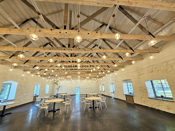 Apmeklējam Vārves muižas kompleksu Ventas krastā Ventspils novadā 380040