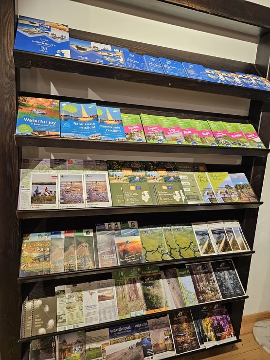 Iepazīstam Dundagas pili Talsu novadā, kas piedāvā naktsmītni, TIC, izstādes un konferenču telpas 380147