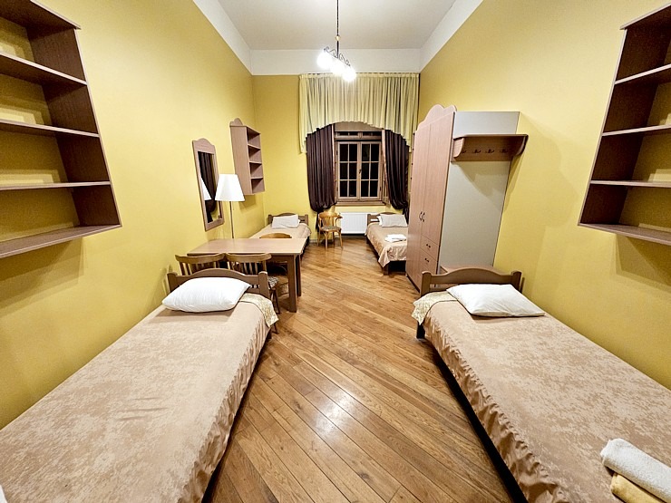 Iepazīstam Dundagas pili Talsu novadā, kas piedāvā naktsmītni, TIC, izstādes un konferenču telpas 380104