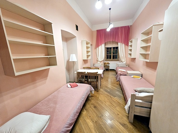 Iepazīstam Dundagas pili Talsu novadā, kas piedāvā naktsmītni, TIC, izstādes un konferenču telpas 380105