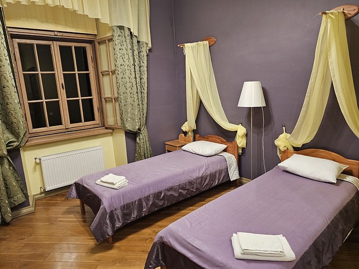 Iepazīstam Dundagas pili Talsu novadā, kas piedāvā naktsmītni, TIC, izstādes un konferenču telpas 380107