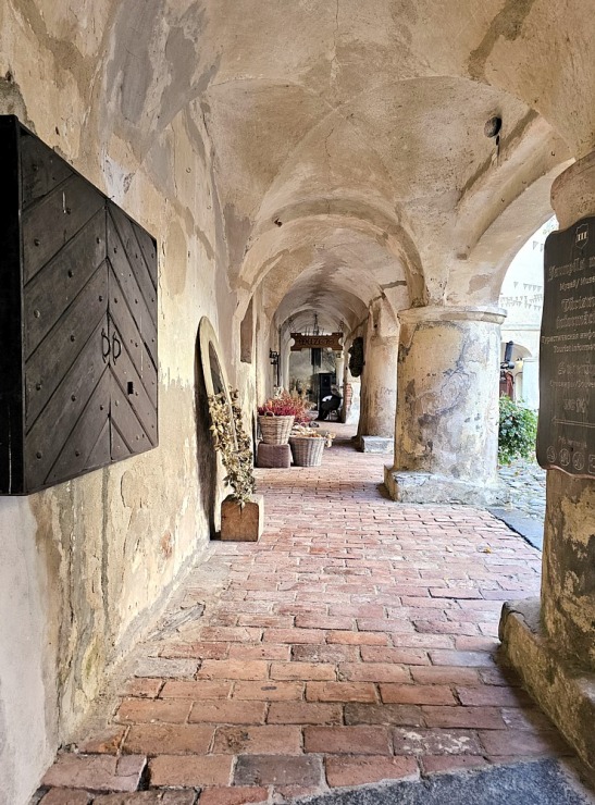 Izbaudām Jaunpils pils kroga pusdienu piedāvājumu Tukuma novadā 380167