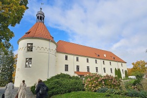 Lunch at Jaunpils Castle Tavern, Tukums Region