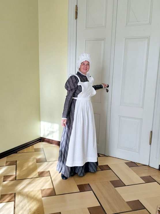 Iepazīstam klasicisma stila Jaunauces pili Saldus novadā 380238