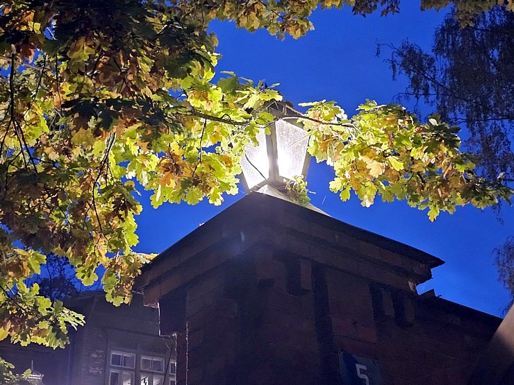 Pēcpusdienas pastaigā iepazīstam UNESCO Pasaules mantojuma sarakstā iekļauto Kuldīgu 380513