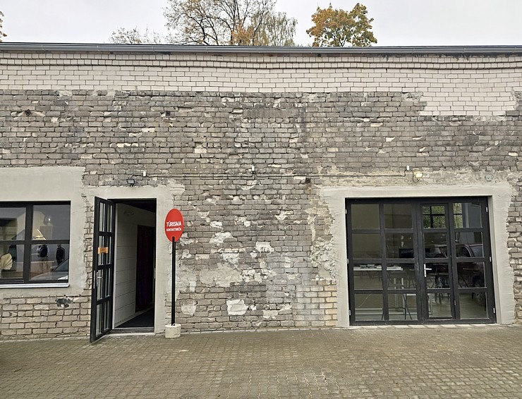 Apmeklējam radoši industriālo Kaļķu ielas kvartālu Kuldīgā 380529