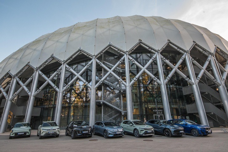 «Latvijas e-auto 2025/26» par uzvarētājiem kļūst «Audi A6 e-tron», «BYD Sealion 7» un «Renault R5 E-Tech Electric» 380540