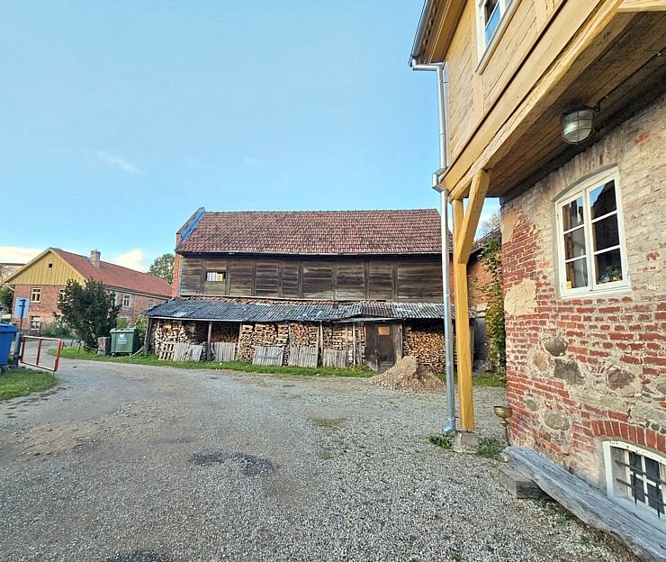 lIepazīstam Kuldīgas dizaina viesnīcas « Sīmanis » piedāvājumu 380606