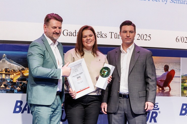 «GADA CILVĒKS TŪRISMĀ 2025» laureāti tiek godināti uz «Balttour 2026» skatuves. Foto: Andrejs Terentjevs, BT1 385649