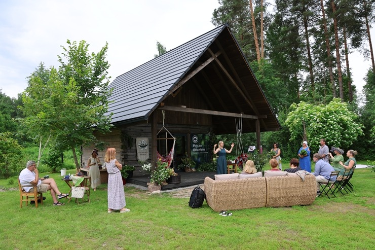 Latvju pirts un spa asociācija Baldones «Mežapuķu» pirtī rīko karstas mediju dienas. Foto: sadarbībā ar Europcar Latvia 395104