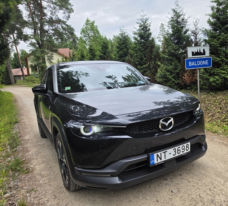 Latvju pirts un spa asociācija Baldones «Mežapuķu» pirtī rīko karstas mediju dienas. Foto: sadarbībā ar Europcar Latvia 395137