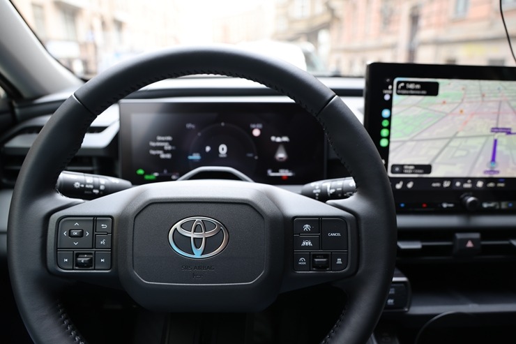 Apceļojam Latviju sadarbībā ar «SIXT Latvia» un «Toyota RAV4» (no 30 eiro dienā) 395824