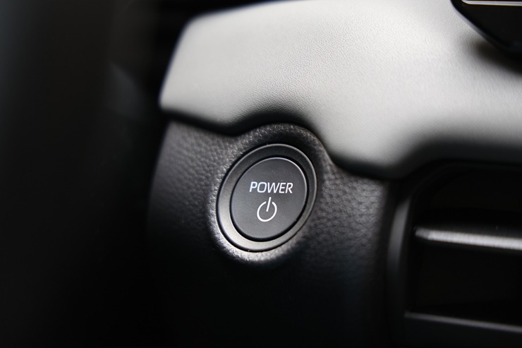 Apceļojam Latviju sadarbībā ar «SIXT Latvia» un «Toyota RAV4» (no 30 eiro dienā) 395825