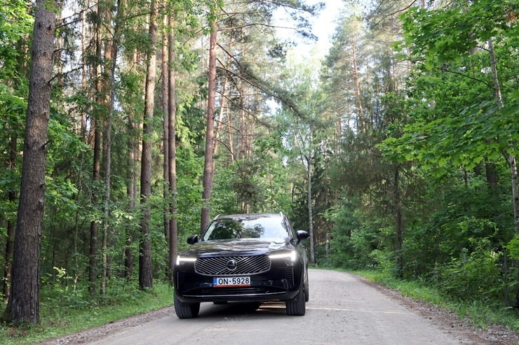 Travelling across Latvia in cooperation with SIXT Latvia and the Volvo XC90 (from 55 euros per day)