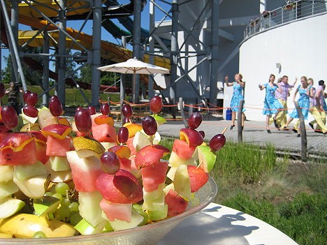 Pasākuma viesi baudīja priekšnesumus un garšīgas uzkodas 22803