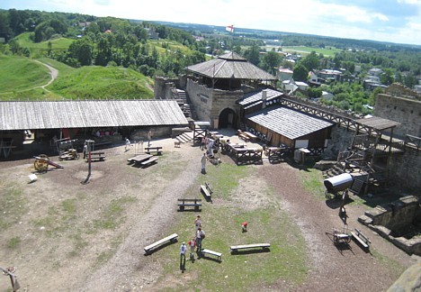 Pils pagalms ar lielisku skatu uz Rakveres apkārtni 25539