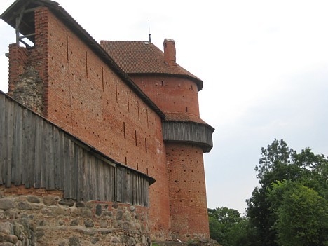 No torņa paveras krāšņa ainava uz gleznaino Gaujas senleju 26958
