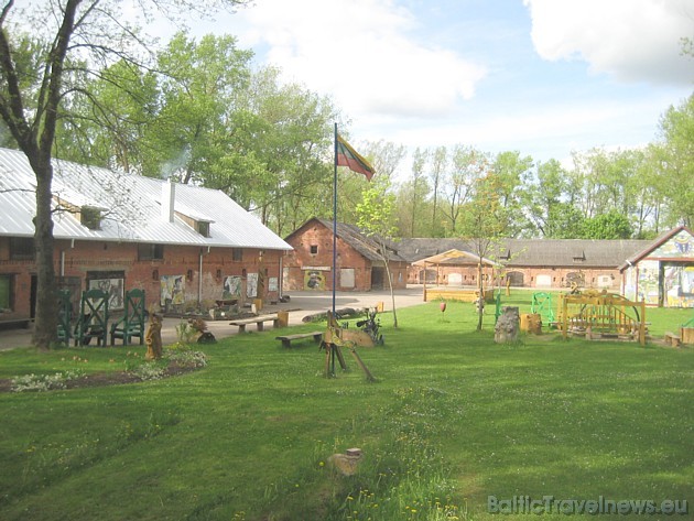 Zīpliu muiža - viensēta atrodas Lietuvā, Tūbeliu ciematā (Šaķiu raj., Lukšiu seniūnija) Zīpliu muiža - viensēta atrodas Lietuvā, Tūbeliu ciematā (Šaķiu raj., Lukšiu seniūnija) 33696