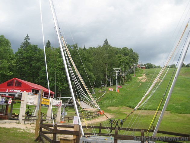 Siguldas piedzīvojumu parks ir vieta aktīvai atpūtai, kas ietver sevī dažādas oriģinālas aktivitātes brīvā dabā 34324