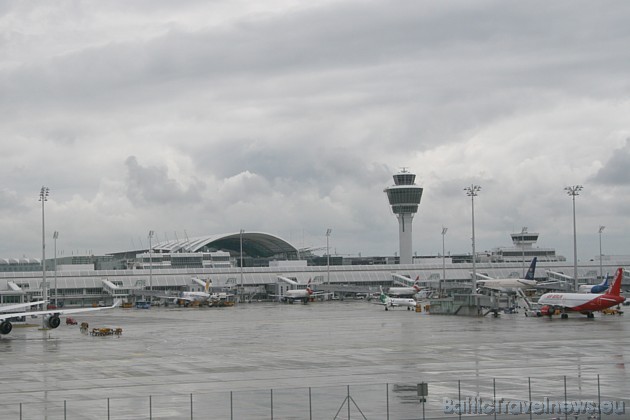 Minhenes lidosta gadā apkalpo vairāk nekā 30 miljonus pasažieru. Sīkāka informācija - www.munich-airport.de 34481