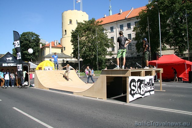 Skrituļdēļu īpašnieki demonstrēja savu veiklību 36267