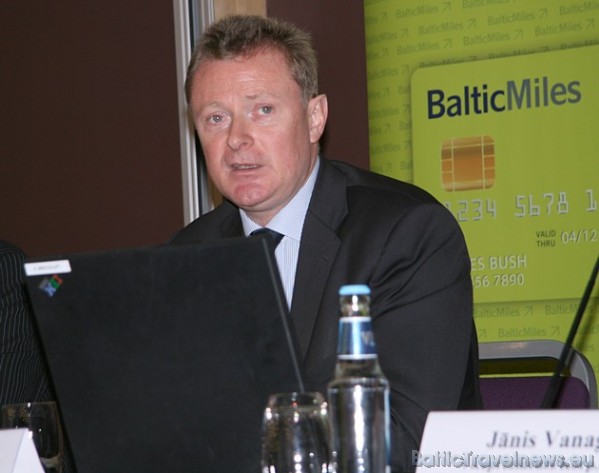 airBaltic prezidents un izpilddirektors Bertolts Fliks uzsver, ka BalticMiles ir pirmā lojalitātes programma, kas aptver visu Baltijas reģionu airBaltic prezidents un izpilddirektors Bertolts Fliks uzsver, ka BalticMiles ir pirmā lojalitātes programma, kas aptver visu Baltijas reģionu 37555