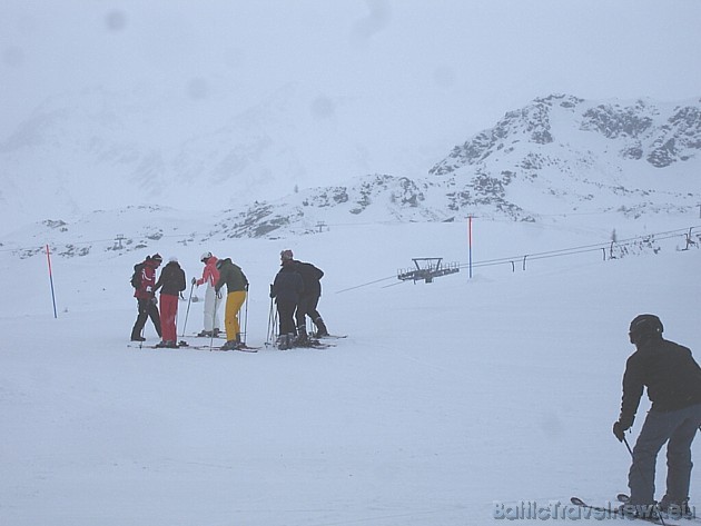 La Thuile ir raksturīgs vienmēr svaigs sniegs, gleznainas kalnu ainavas, klinšaini kalni ar sniegotām virsotnēm, īpašais alpu stils un pārsteidzošā Va 39074