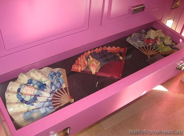 Šodien Grasa ir pasaules dabīgo ingredientu sagatavošanas centrs parfimērijas industrijai 42387