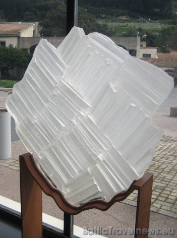 Stikla mākslas darbs 42634