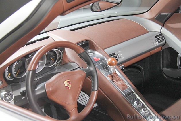 Porsche Carrera GT salons 43059