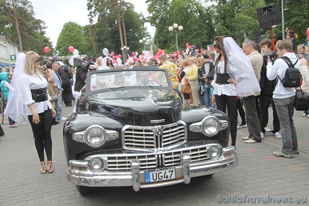 Līgavu parāde 2010 Jūrmalā 13.06.2010 www.ligavuparade.lv 44815